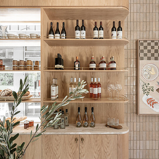 Interior photograph of Alba Noosa- Providore by Alyne Media