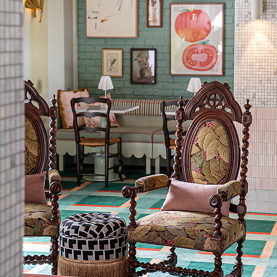 Interior photograph of Lulu's Restaurant & Garden, The Lodge Jamberoo by Nikki To
