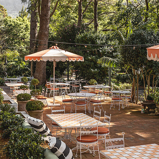 Interior photograph of Lulu's Restaurant & Garden, The Lodge Jamberoo by Nikki To