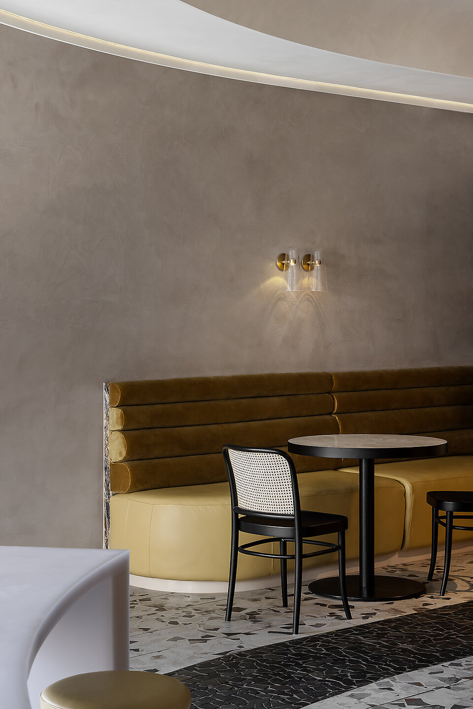 Laurent Bakery, Ivanhoe by GOLDEN | Best Café Design 2023 | Eat Drink ...